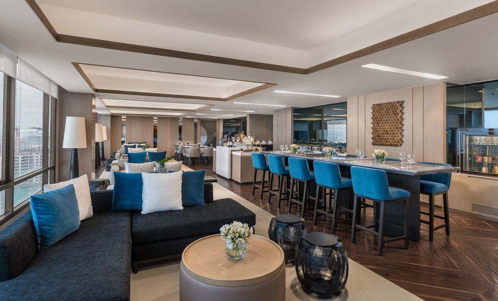Seda Vertis North Quezon City Esterno foto The Royal Wing Suites and Spa